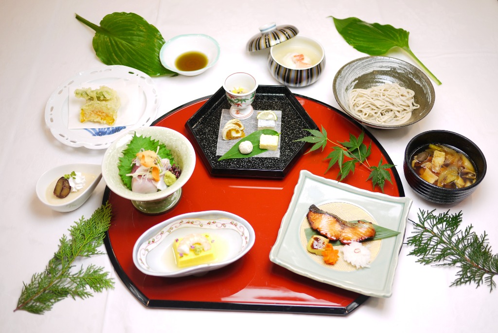 会席料理 4500円